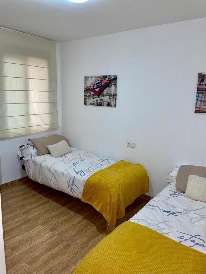 Granada A Un Paso, Parking Gratis Apartment Hijar  ภายนอก รูปภาพ